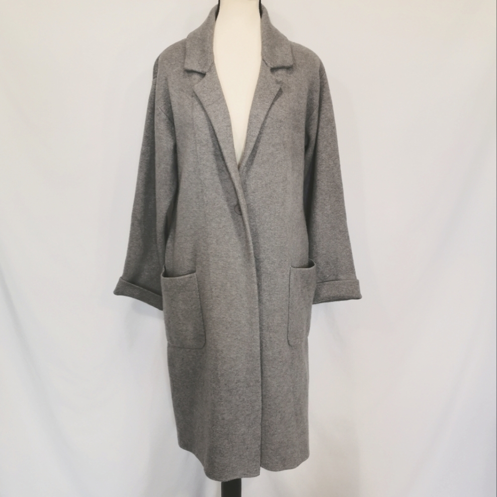 Magaschoni Thick Viscose Blend Single Button Sweater Coat in Grey - Sz M